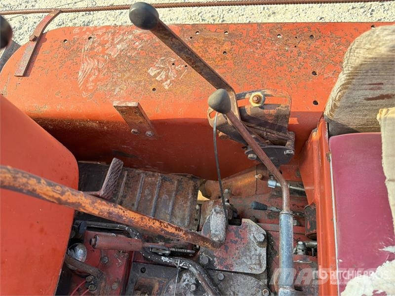 Fiat 605CS Track Tractor Traktorok