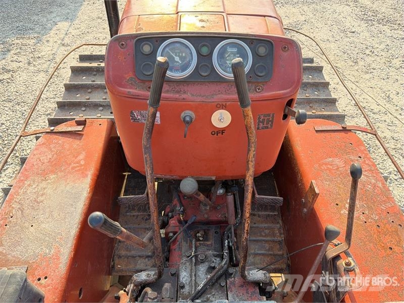 Fiat 605CS Track Tractor Traktorok