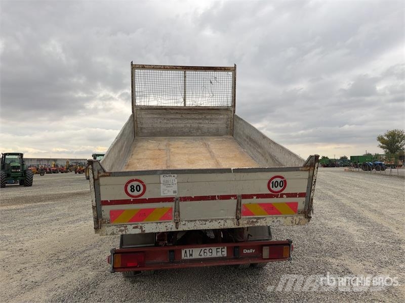 Fiat 65.12 4x2 S/A Dump Truck Camiões basculantes