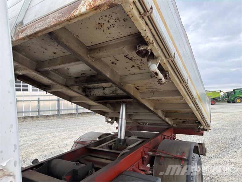 Fiat 65.12 4x2 S/A Dump Truck Camiões basculantes