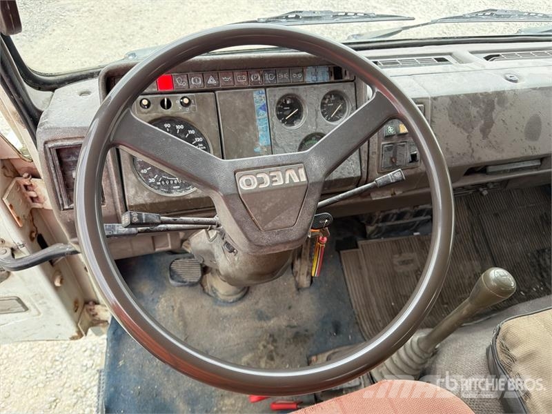 Fiat 65.12 4x2 S/A Dump Truck Camiões basculantes
