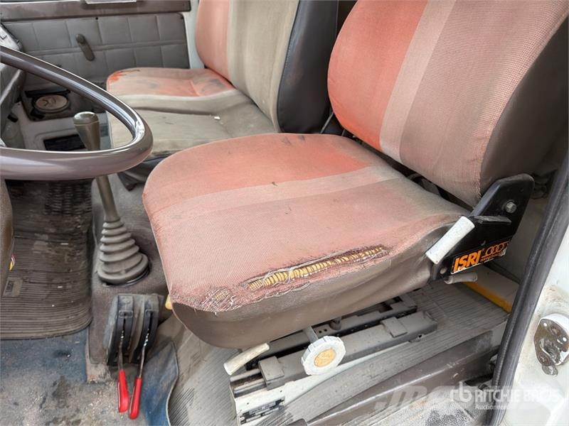 Fiat 65.12 4x2 S/A Dump Truck Camiões basculantes
