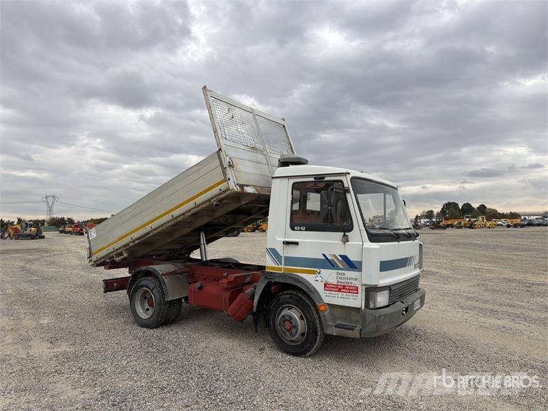 Fiat 65.12 4x2 S/A Dump Truck Camiões basculantes