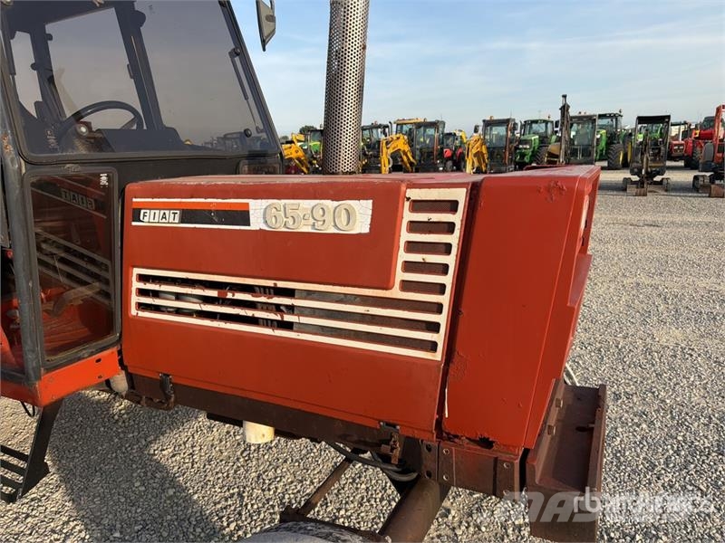 Fiat 65 90 2WD Tractor Tratores Agrícolas usados