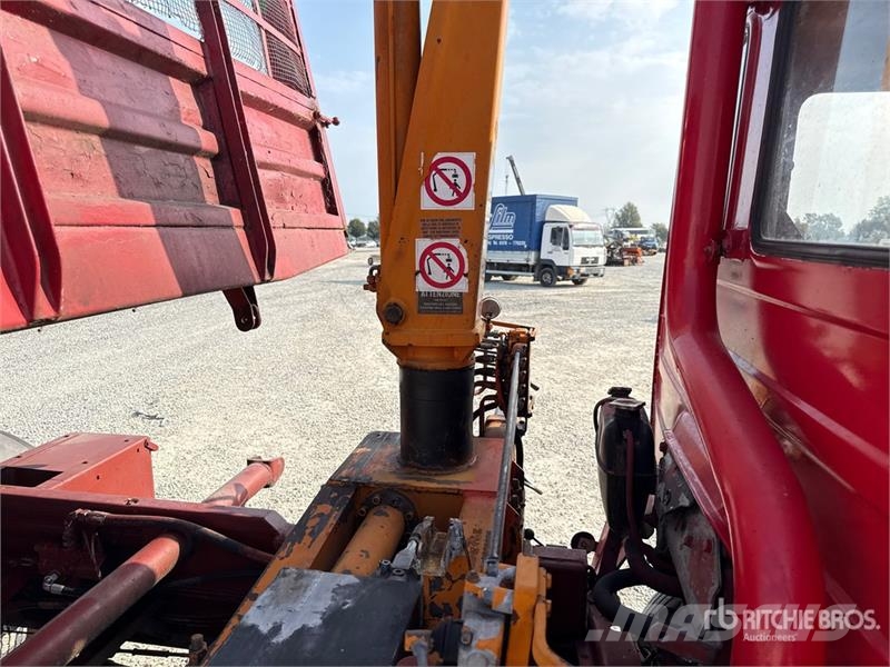 Fiat Amco Veba V3300/1DS 2800 kg on Fiat 79-13 4x2 Dum Φορτηγά με Γερανό