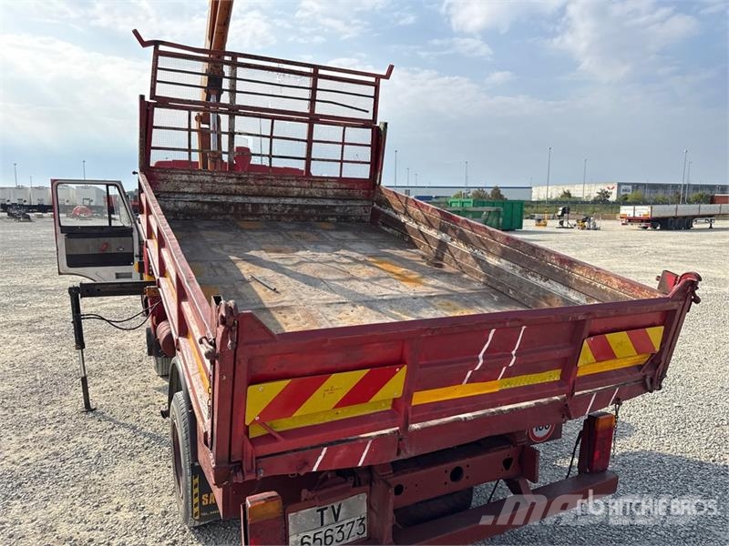 Fiat Amco Veba V3300/1DS 2800 kg on Fiat 79-13 4x2 Dum Φορτηγά με Γερανό