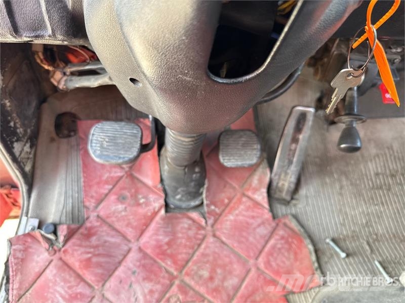 Fiat Amco Veba V3300/1DS 2800 kg on Fiat 79-13 4x2 Dum Φορτηγά με Γερανό