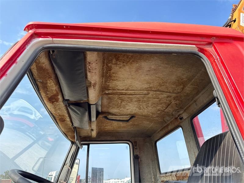 Fiat Amco Veba V3300/1DS 2800 kg on Fiat 79-13 4x2 Dum Φορτηγά με Γερανό