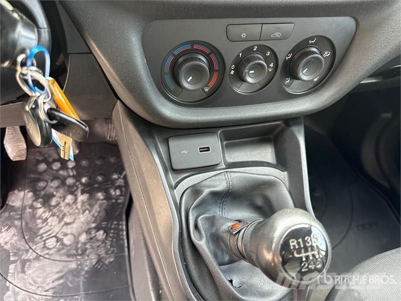 Fiat Doblo CARGO 1.4 T-JET NAT. POWER SX E6 Cargo Van Panel vans