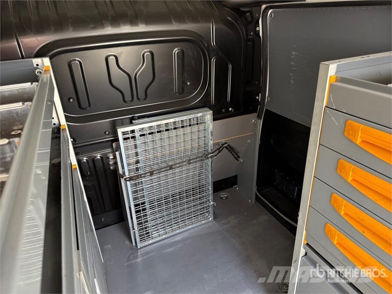 Fiat Doblo CARGO 1.4 T-JET NAT. POWER SX E6 Cargo Van Panel vans