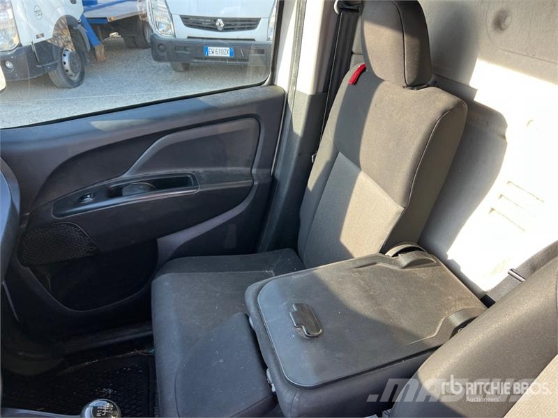 Fiat Doblo Cargo Van Ванове за доставки