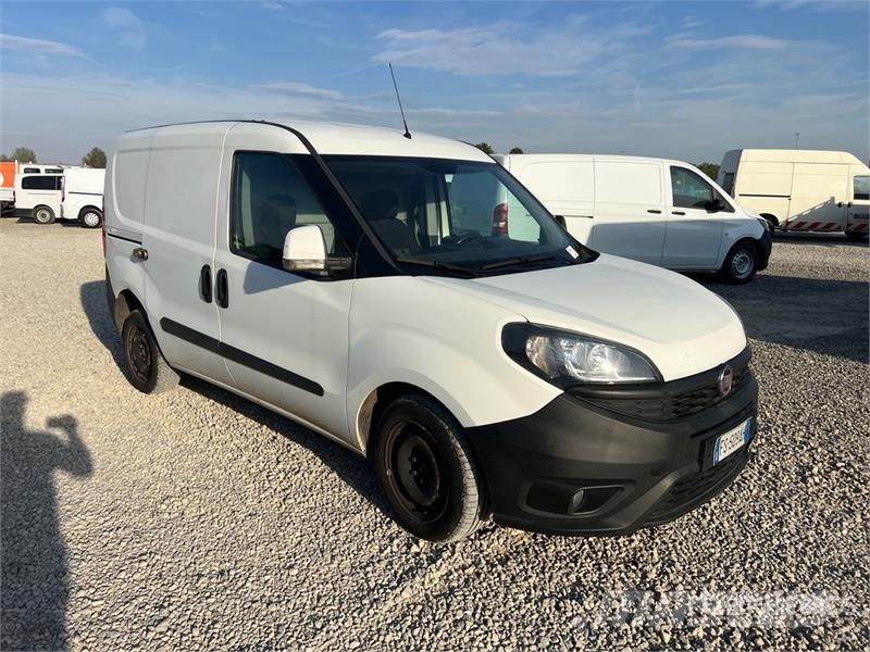 Fiat Doblo Cargo Van Ванове за доставки