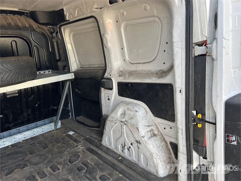 Fiat Doblo Cargo Van Kaubikud