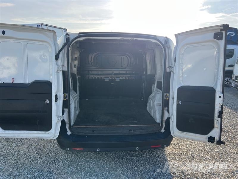 Fiat Doblo Cargo Van Ванове за доставки