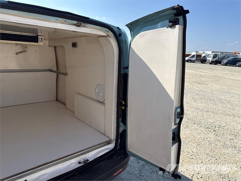 Fiat Doblo Refrigerated Truck Kylmä-/Lämpökori kuorma-autot