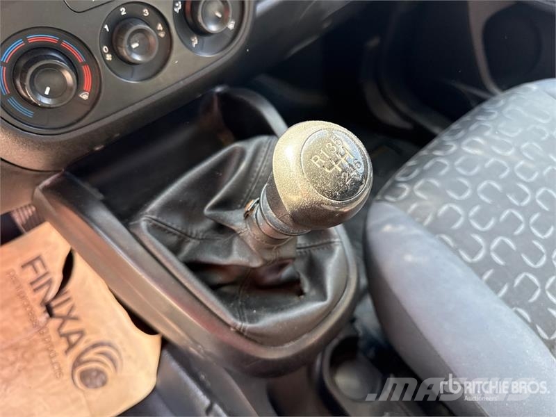 Fiat Doblo Refrigerated Truck Kylmä-/Lämpökori kuorma-autot