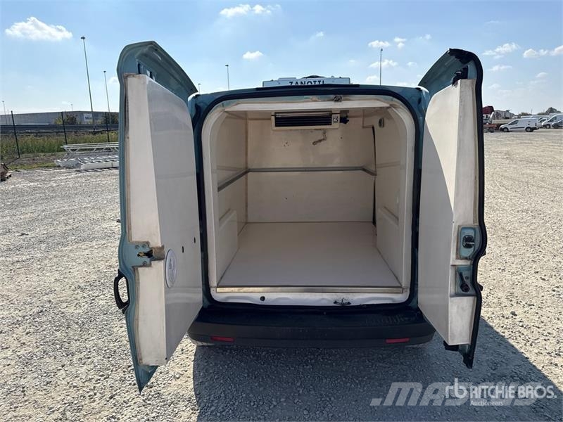 Fiat Doblo Refrigerated Truck Kylmä-/Lämpökori kuorma-autot