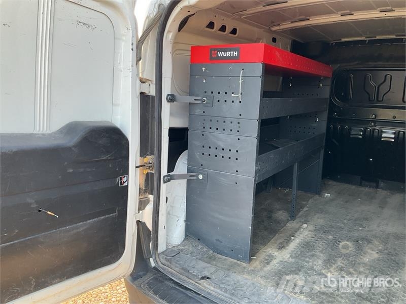 Fiat Doblo Service Cargo Van Lieferwagen