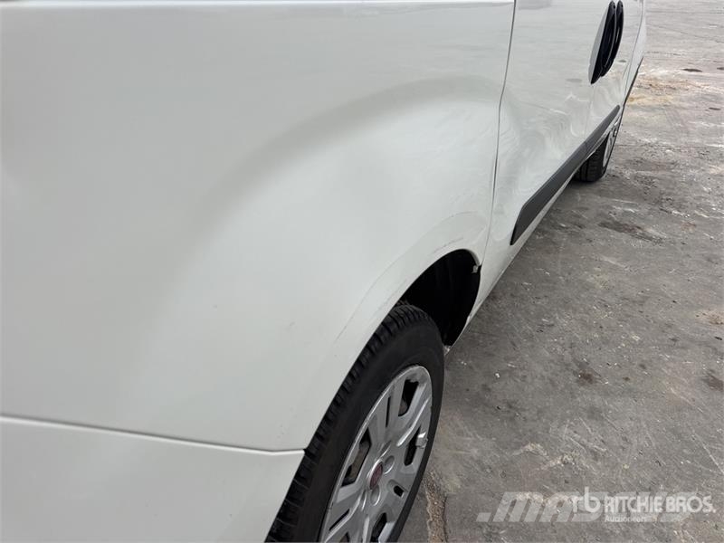 Fiat Doblo Vehicule Utilitaire Cargo Van Panel vans