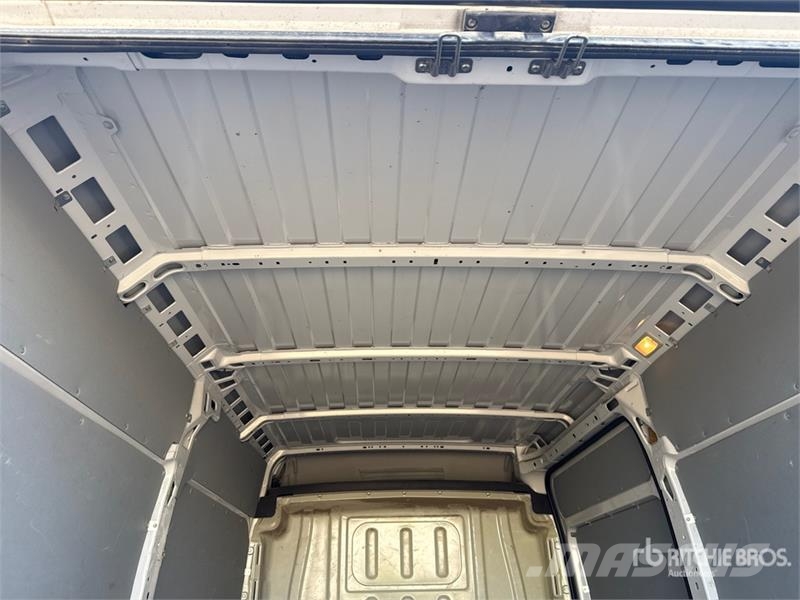 Fiat Ducato 130 Multijet Cargo Van Gesloten bedrijfswagens