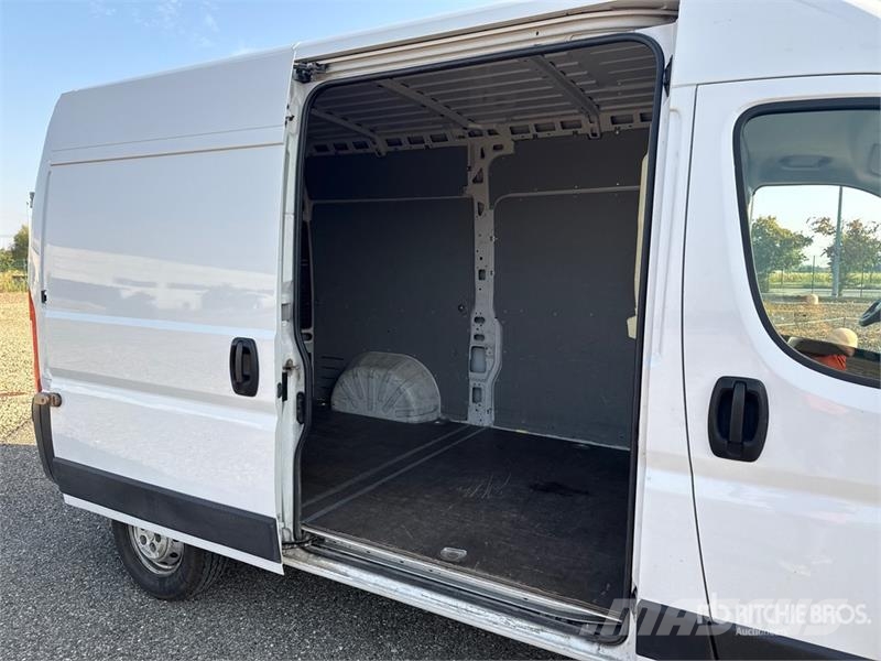 Fiat Ducato 130 Multijet Cargo Van Gesloten bedrijfswagens