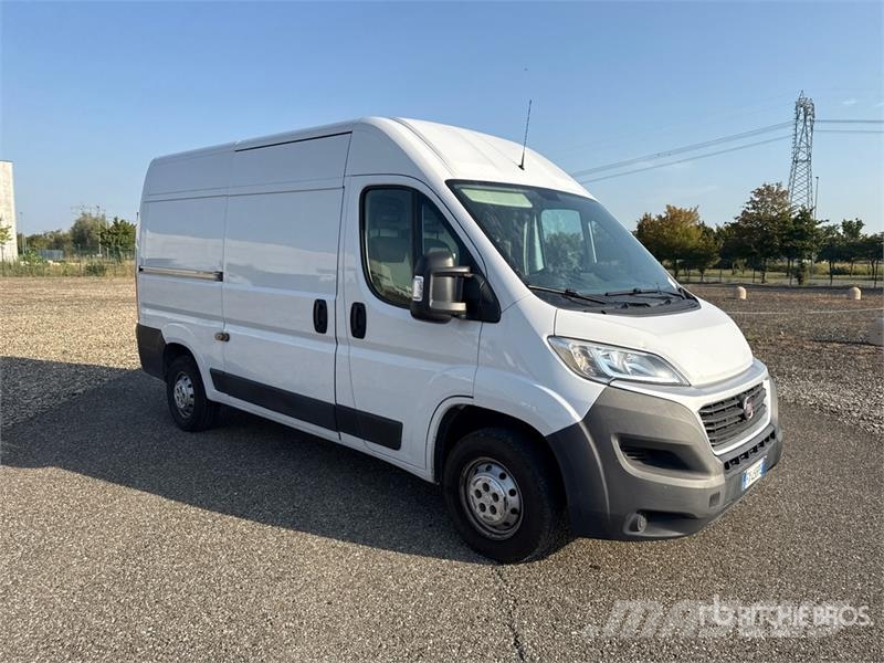 Fiat Ducato 130 Multijet Cargo Van Gesloten bedrijfswagens