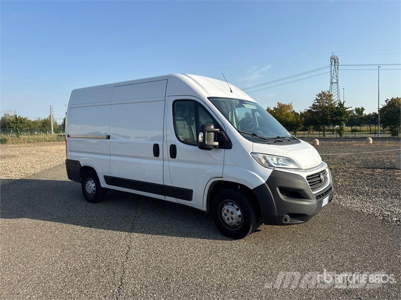 Fiat Ducato 130 Multijet Cargo Van Gesloten bedrijfswagens