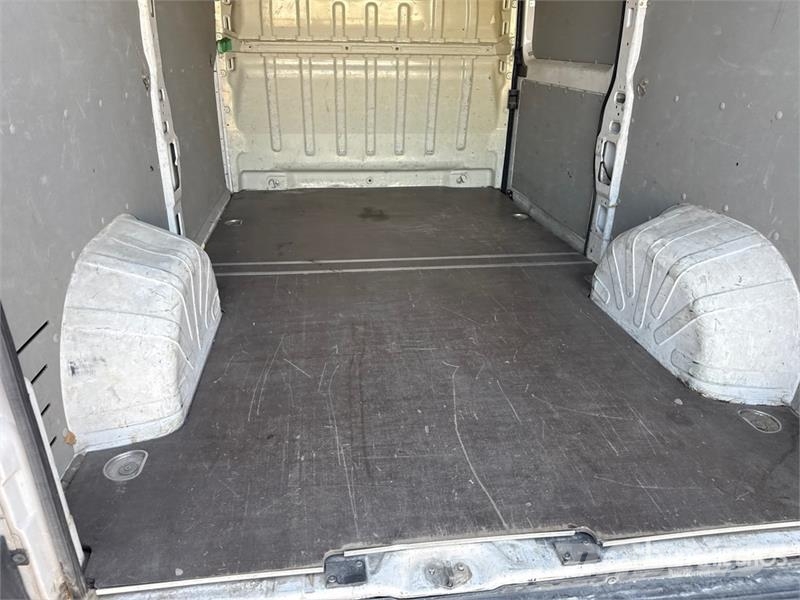 Fiat Ducato 130 Multijet Cargo Van Gesloten bedrijfswagens
