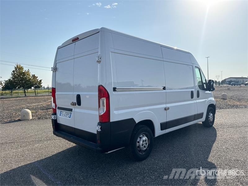 Fiat Ducato 130 Multijet Cargo Van Gesloten bedrijfswagens