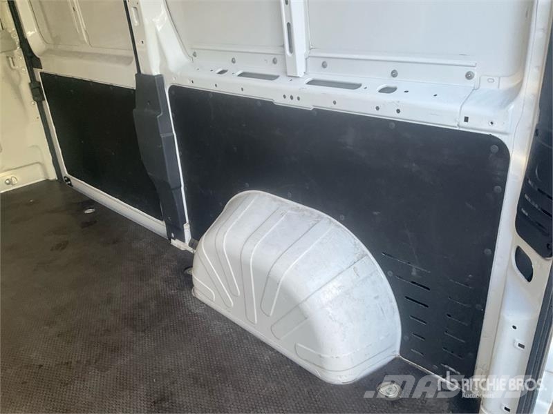 Fiat Ducato 2.2 Mjet 103 KW KA L2H2 Cargo Van (Inoperab Gesloten bedrijfswagens