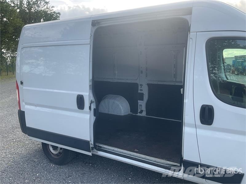 Fiat Ducato 2.2 Mjet 103 KW KA L2H2 Cargo Van (Inoperab Gesloten bedrijfswagens
