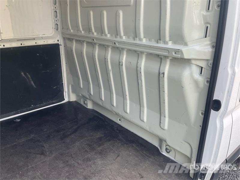 Fiat Ducato 2.2 Mjet 103 KW KA L2H2 Cargo Van Gesloten bedrijfswagens