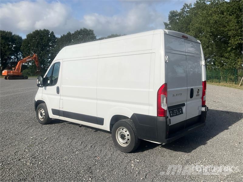 Fiat Ducato 2.2 Mjet 103 KW KA L2H2 Cargo Van Gesloten bedrijfswagens