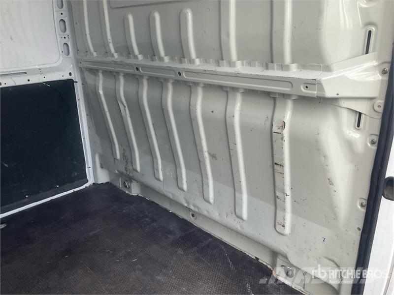 Fiat Ducato 2.2 Mjet 103 KW KA L2H2 Cargo Van (Inoperab Gesloten bedrijfswagens