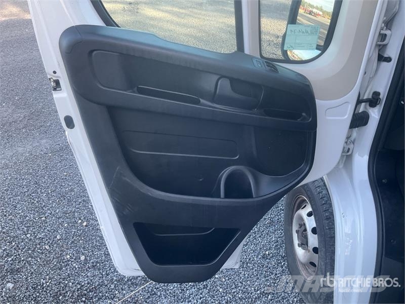 Fiat Ducato 2.2 Mjet 103 KW KA L2H2 Cargo Van (Inoperab Gesloten bedrijfswagens