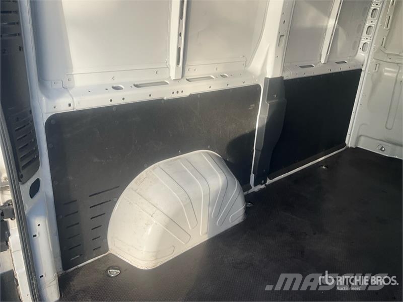 Fiat Ducato 2.2 Mjet 103 KW KA L2H2 Cargo Van (Inoperab Gesloten bedrijfswagens