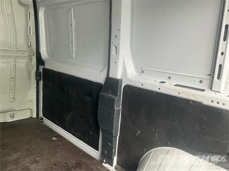 Fiat Ducato 2.2 Mjet 103 KW KA L2H2 Cargo Van (Inoperab Gesloten bedrijfswagens