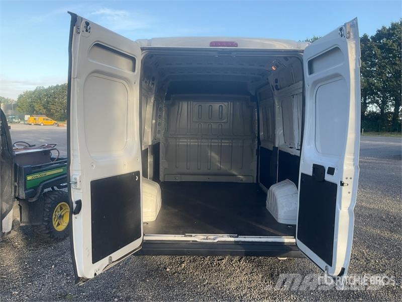 Fiat Ducato 2.2 Mjet 103 KW KA L2H2 Cargo Van (Inoperab Gesloten bedrijfswagens