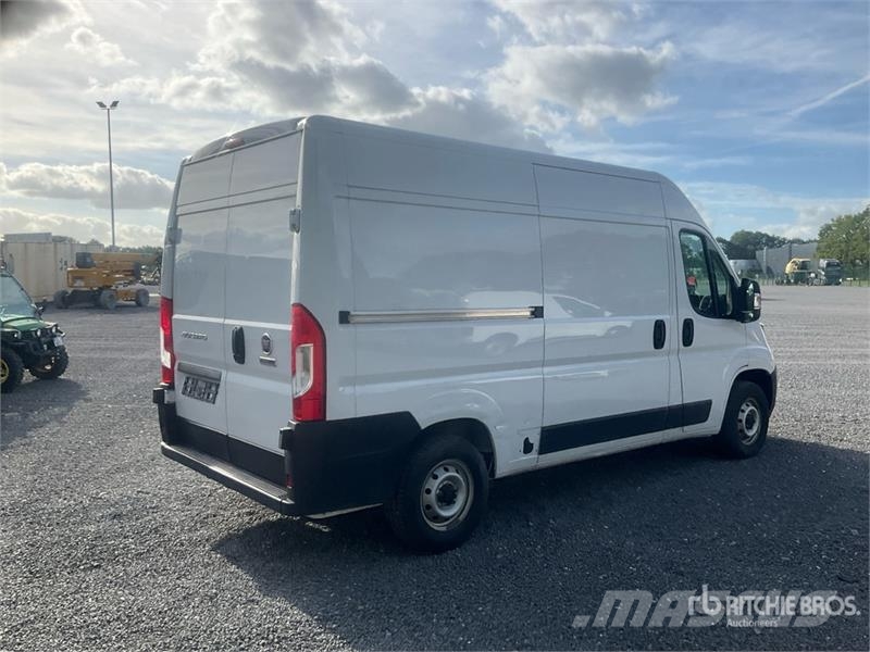 Fiat Ducato 2.2 Mjet 103 KW KA L2H2 Cargo Van Gesloten bedrijfswagens