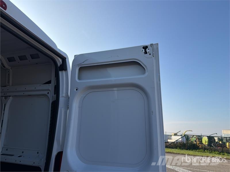 Fiat Ducato 2.2 Mjet 88 KW KA L2H2 Cargo Van Transporterek