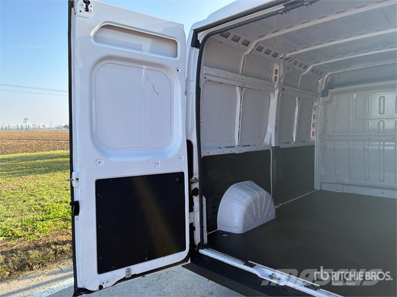 Fiat Ducato 2.2 Mjet 88 KW KA L2H2 Cargo Van Transporterek
