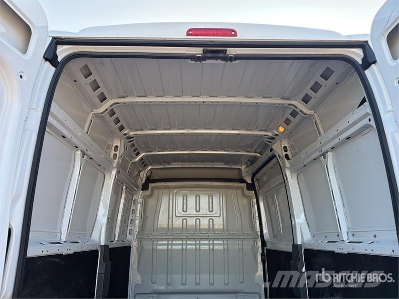 Fiat Ducato 2.2 Mjet 88 KW KA L2H2 Cargo Van Transporterek