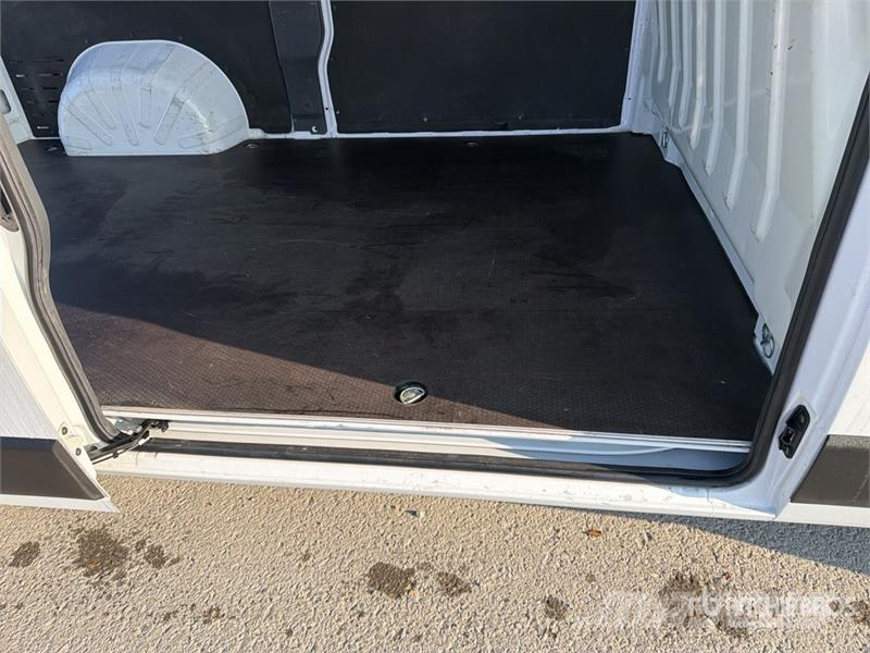 Fiat Ducato 2.2 Mjet 88 KW KA L2H2 Cargo Van Transporterek