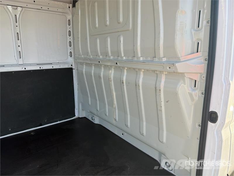 Fiat Ducato 2.2 Mjet 88 KW KA L2H2 Cargo Van Transporterek