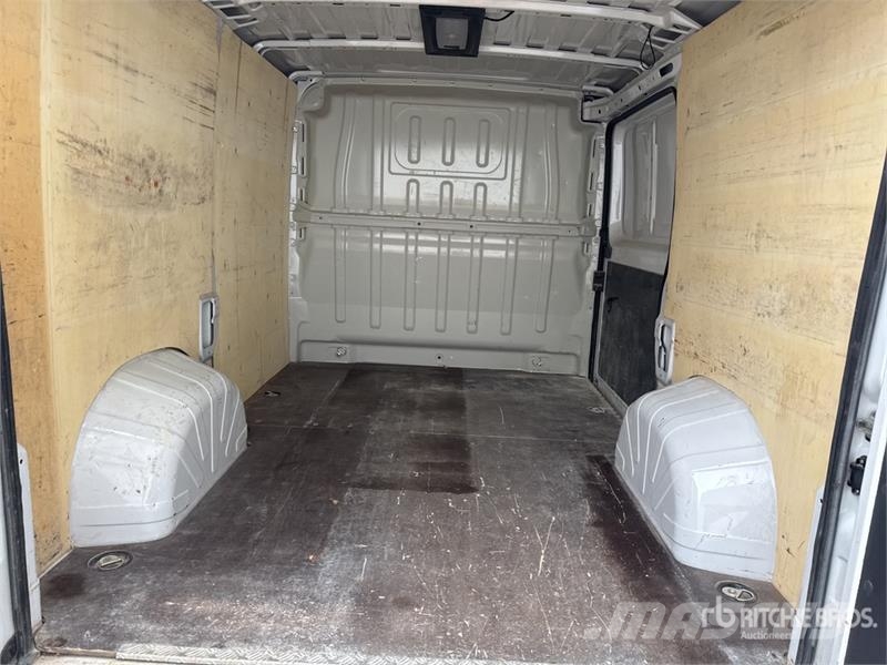 Fiat Ducato 2.3 120 Vehicule Utilitaire Cargo Van Изотермический фургон