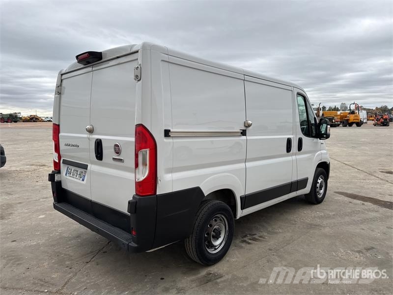 Fiat Ducato 2.3 120 Vehicule Utilitaire Cargo Van Изотермический фургон