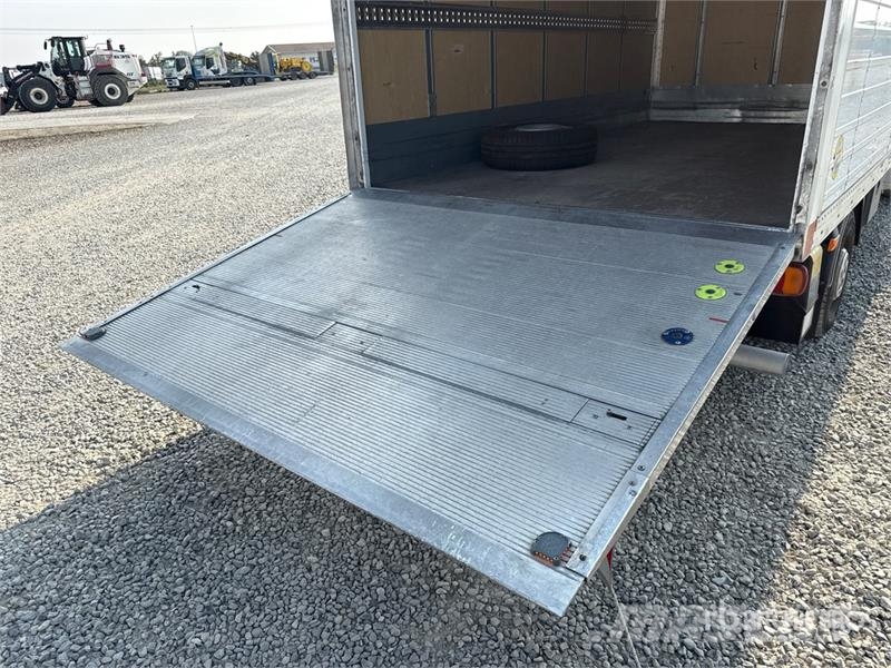 Fiat Ducato 2.3 160 35 2.3 MJT 160CV E6D-TEMP CON PEDAN Sanduk kamioni