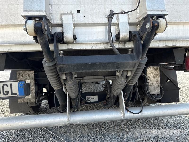 Fiat Ducato 2.3 160 35 2.3 MJT 160CV E6D-TEMP CON PEDAN Sanduk kamioni
