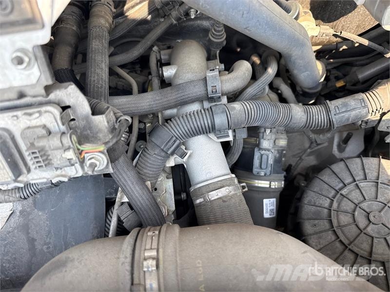 Fiat Ducato 2.3 160 35 2.3 MJT 160CV E6D-TEMP CON PEDAN Sanduk kamioni