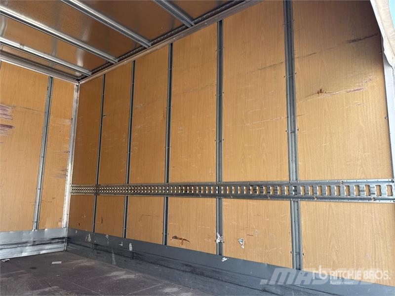 Fiat Ducato 2.3 160 35 2.3 MJT 160CV E6D-TEMP CON PEDAN Sanduk kamioni